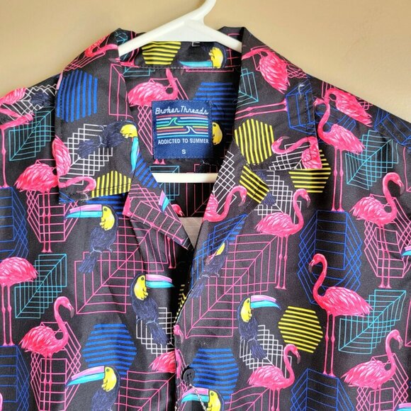 BROKEN THREADS ADDICTED TO SUMMER UV SHIELD MENS SURF BUTTON UP SIZE SMALL - Picture 3 of 11